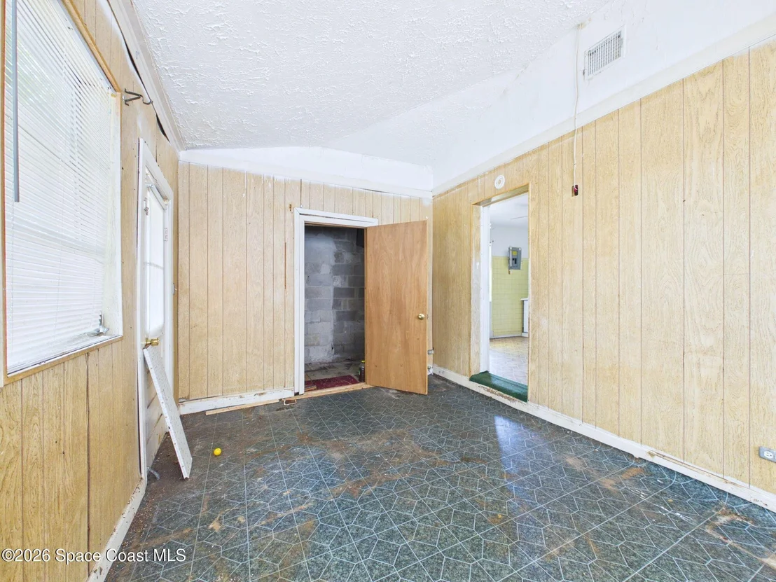 Photo of 1052 Broadmoor Drive