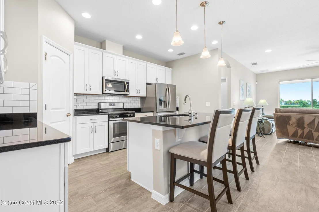 Photo of 2932 Casterton Drive