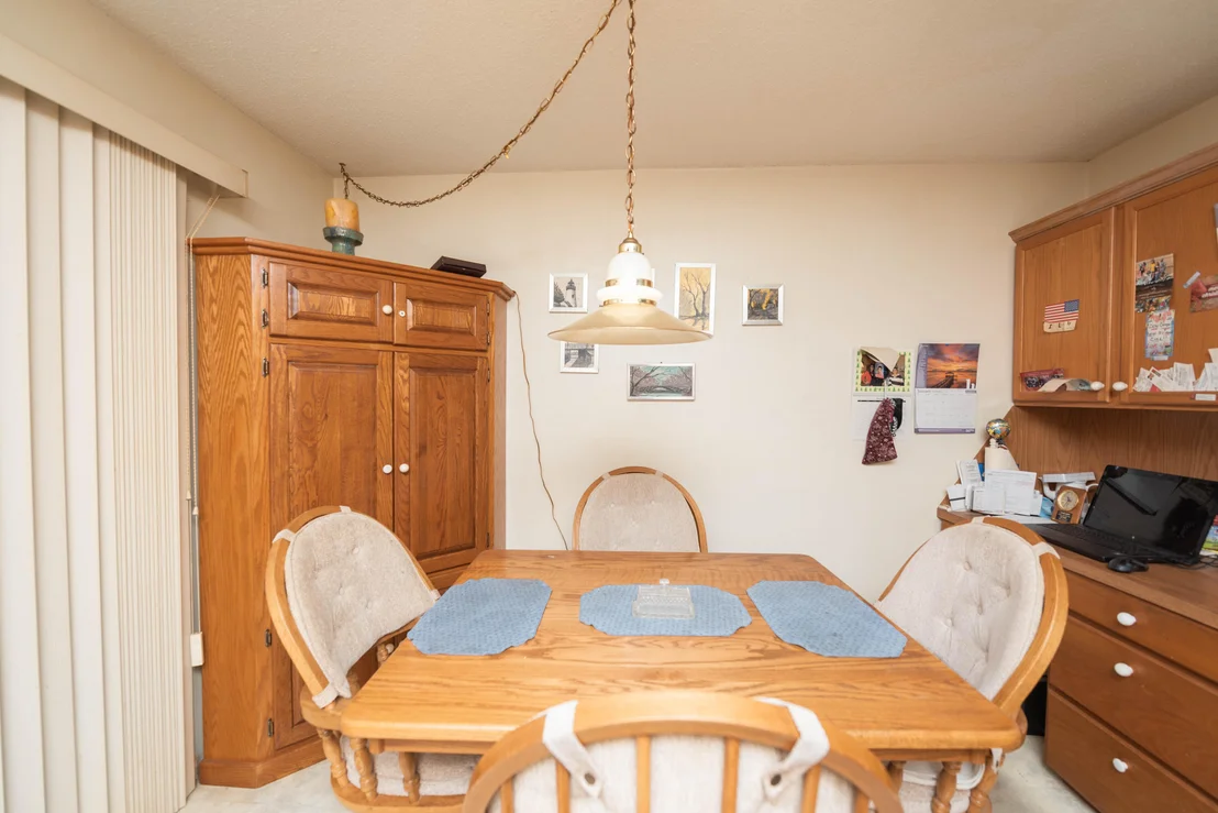 Photo of 927 Burn Drive NE