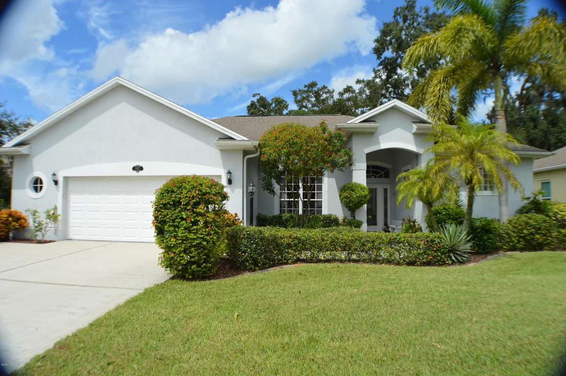 Photo of 2472 Woodfield Circle