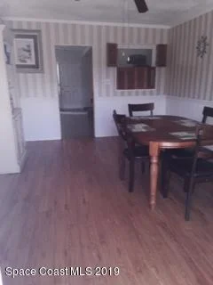 Photo of 1275 Estridge Drive