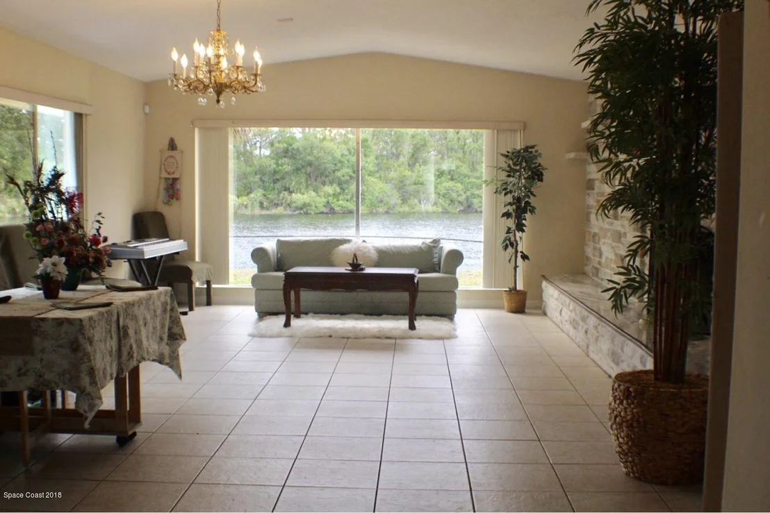 Photo of 355 N Gray Road