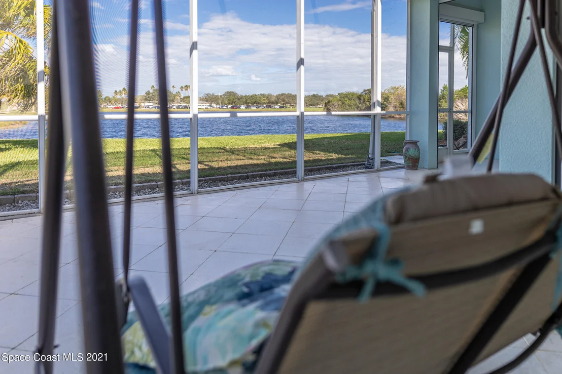 Photo of 2378 Golf Vista Boulevard