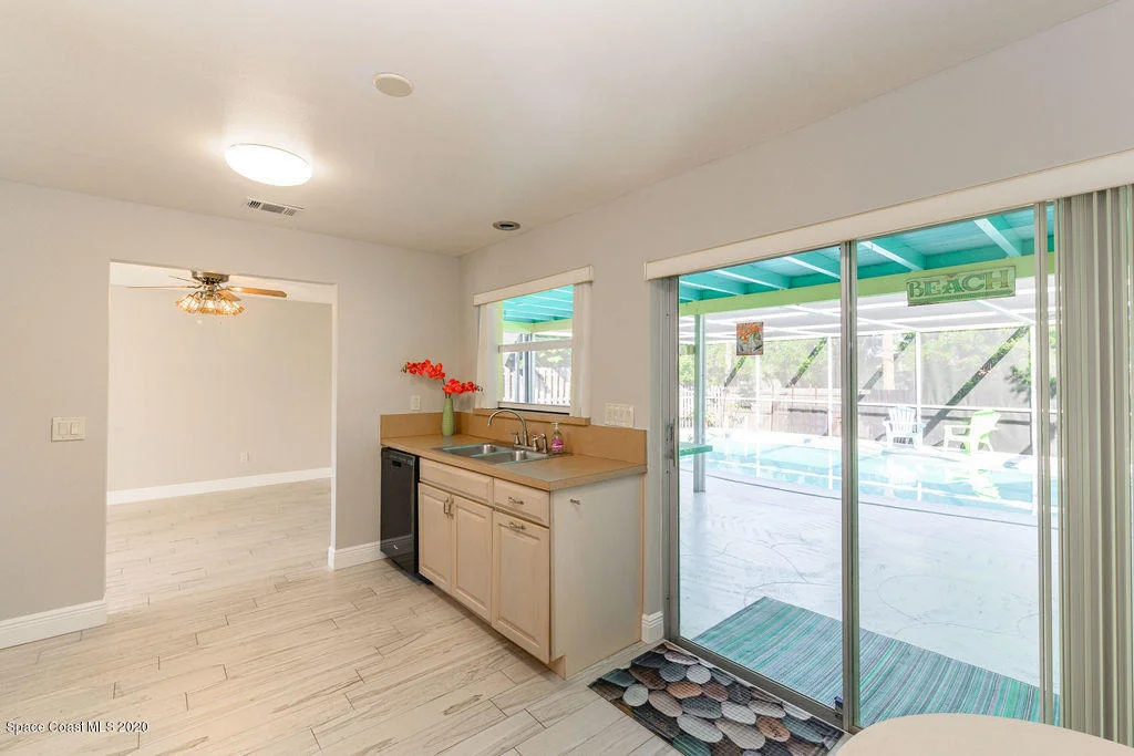 Photo of 250 Sand Pine Road