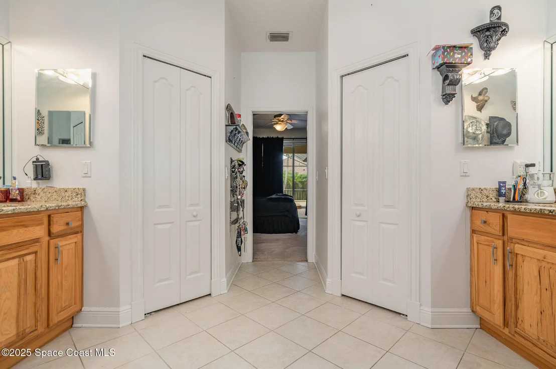 Photo of 2412 Woodfield Circle
