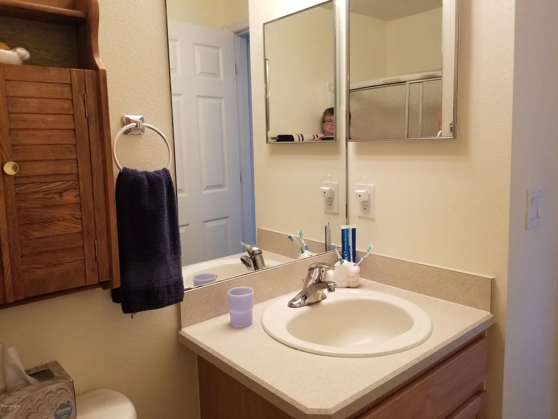 Photo of 2259 Cogan Drive SE