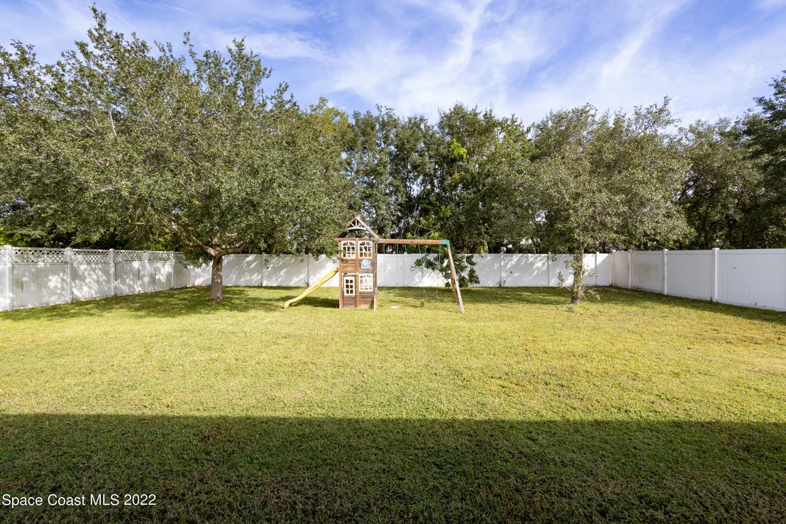 Photo of 1660 Bridgeport Circle