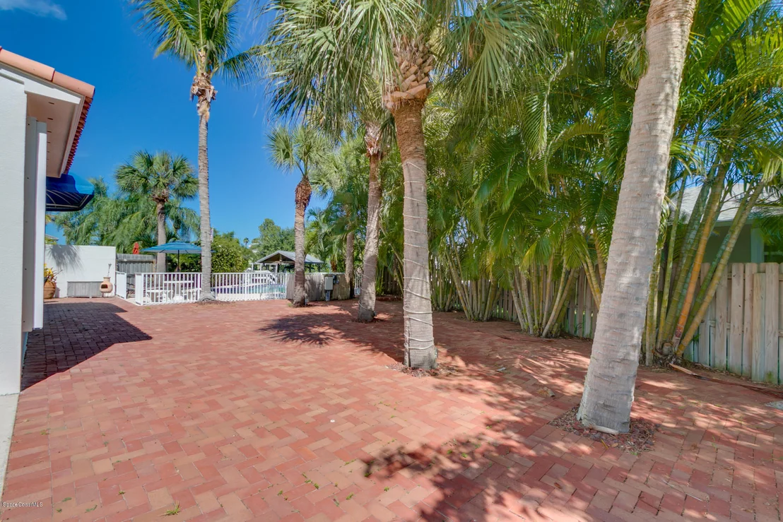 Photo of 438 Sandy Key