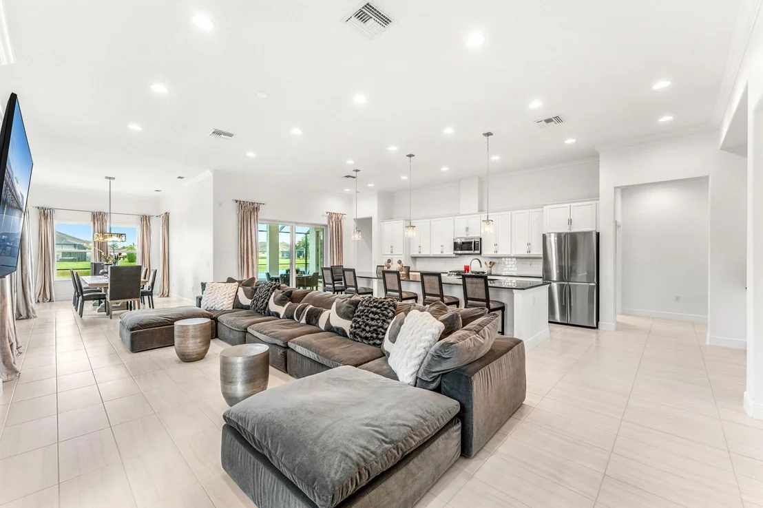Photo of 8185 Lyside Drive