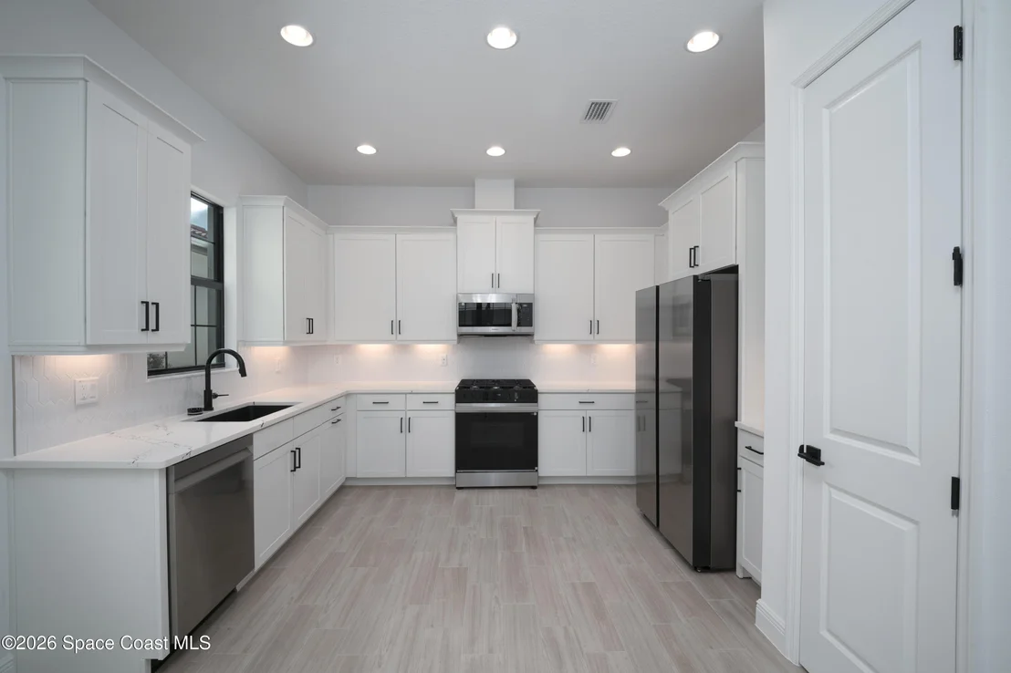 Photo of 2242 Salew Street
