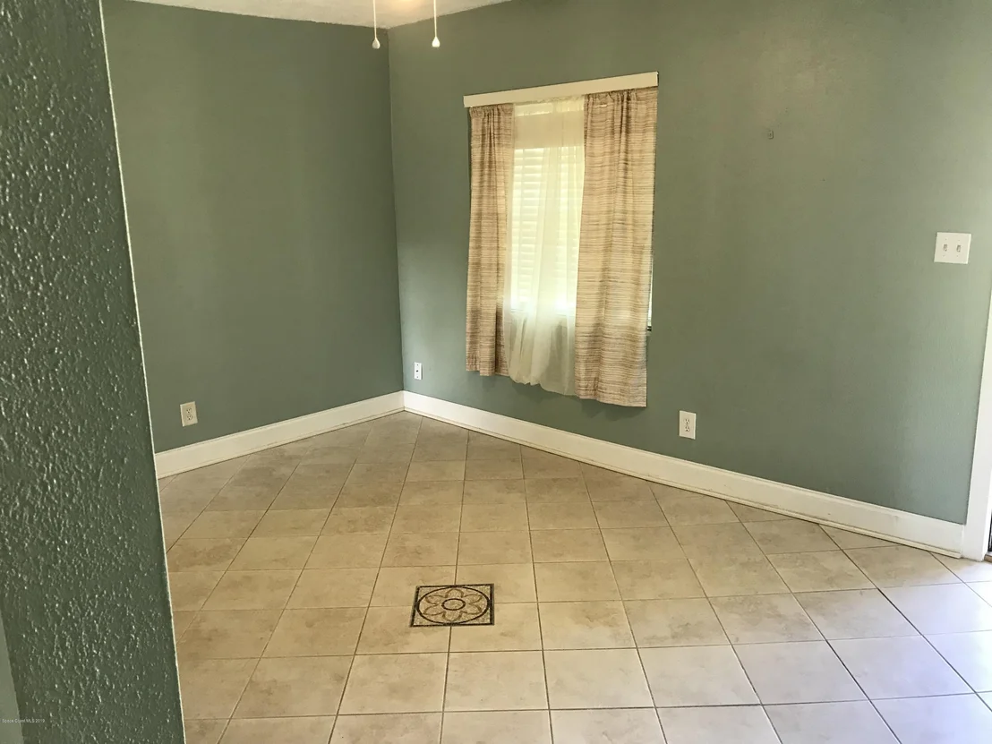 Photo of 319 Vesta Circle