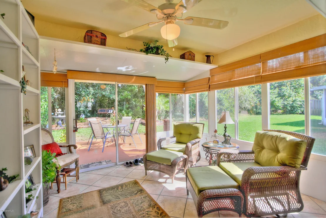 Photo of 991 Pine Creek Circle