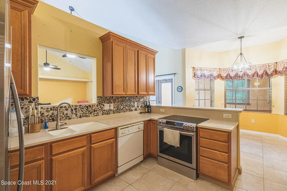 Photo of 585 Amber Lane