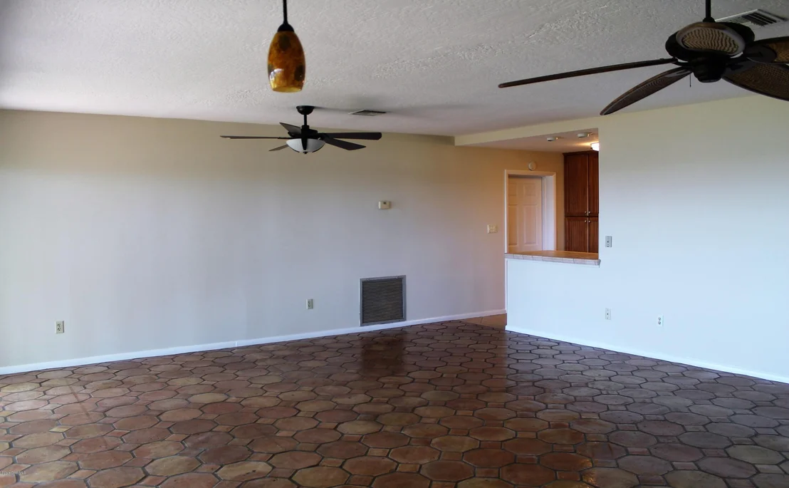 Photo of 1451 Anglers Drive NE