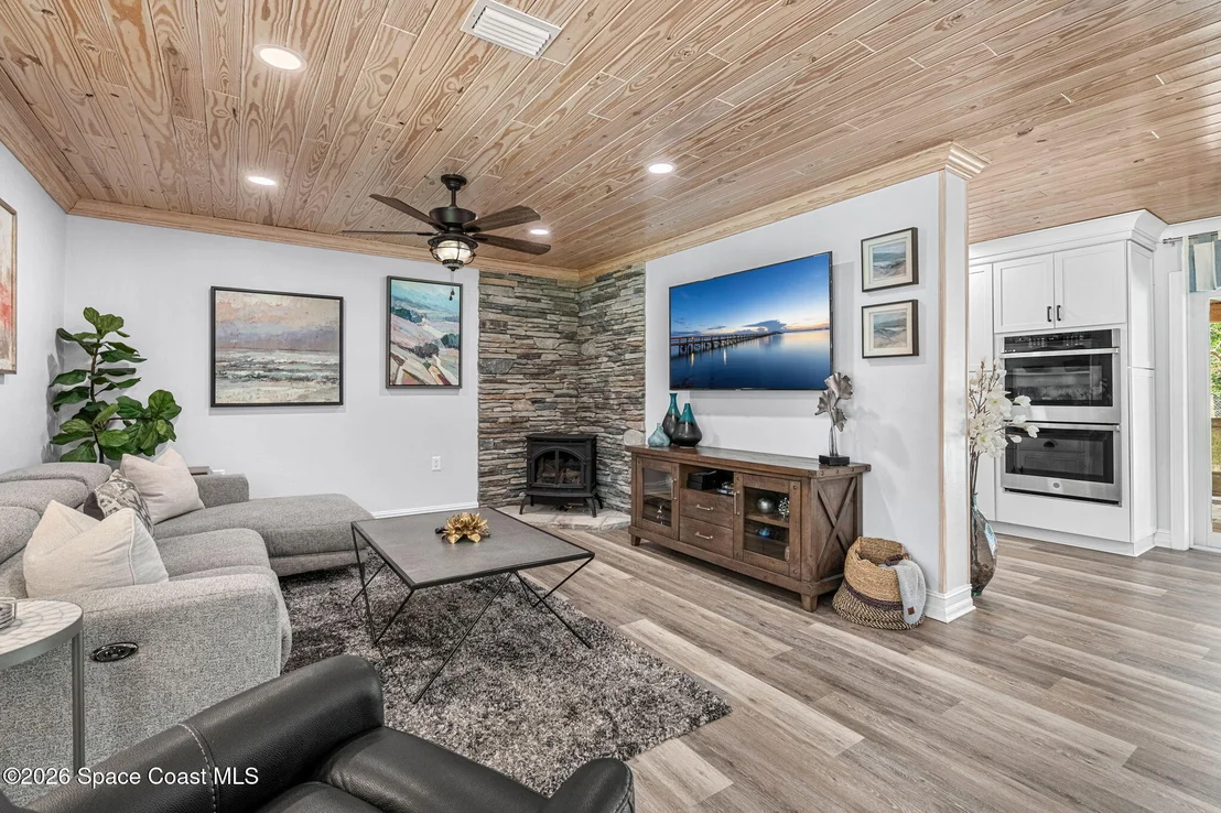 Photo of 368 Stephenson Drive