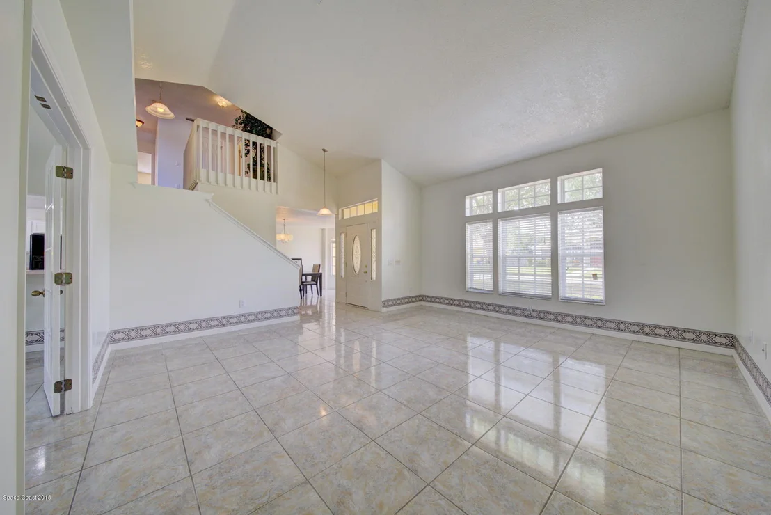Photo of 1468 Wellington Circle