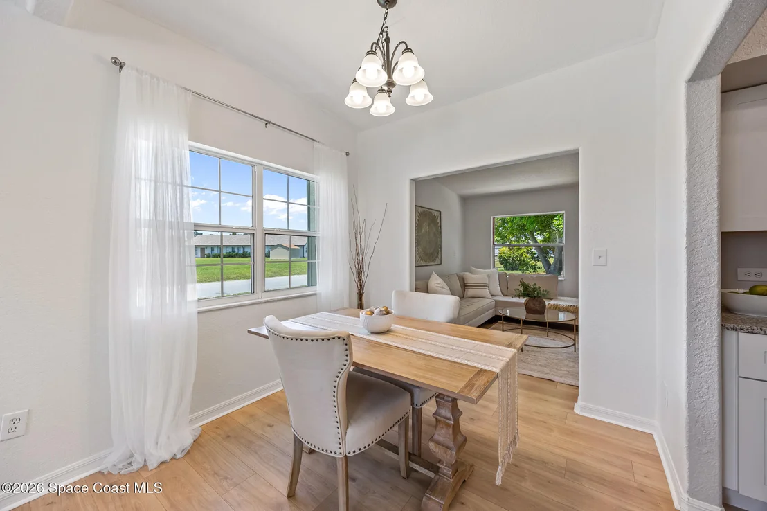 Photo of 777 James Circle NE