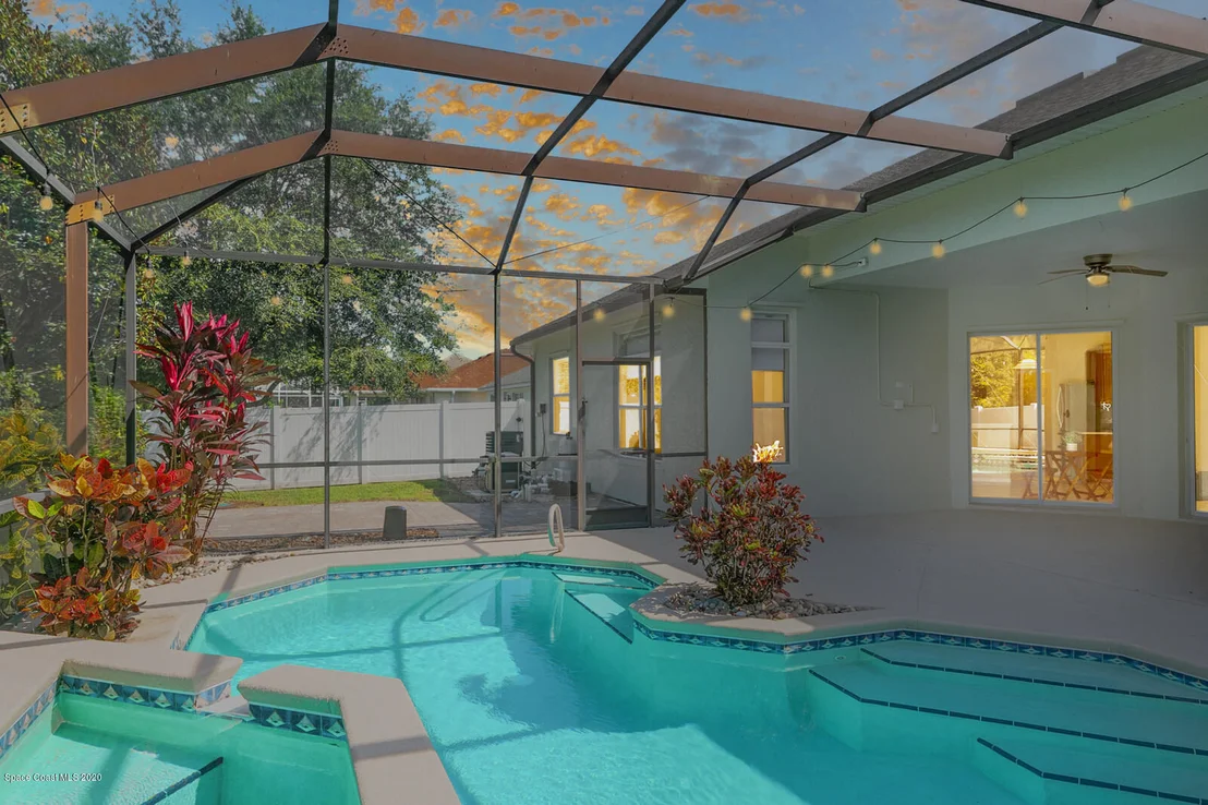 Photo of 1601 Whitman Drive