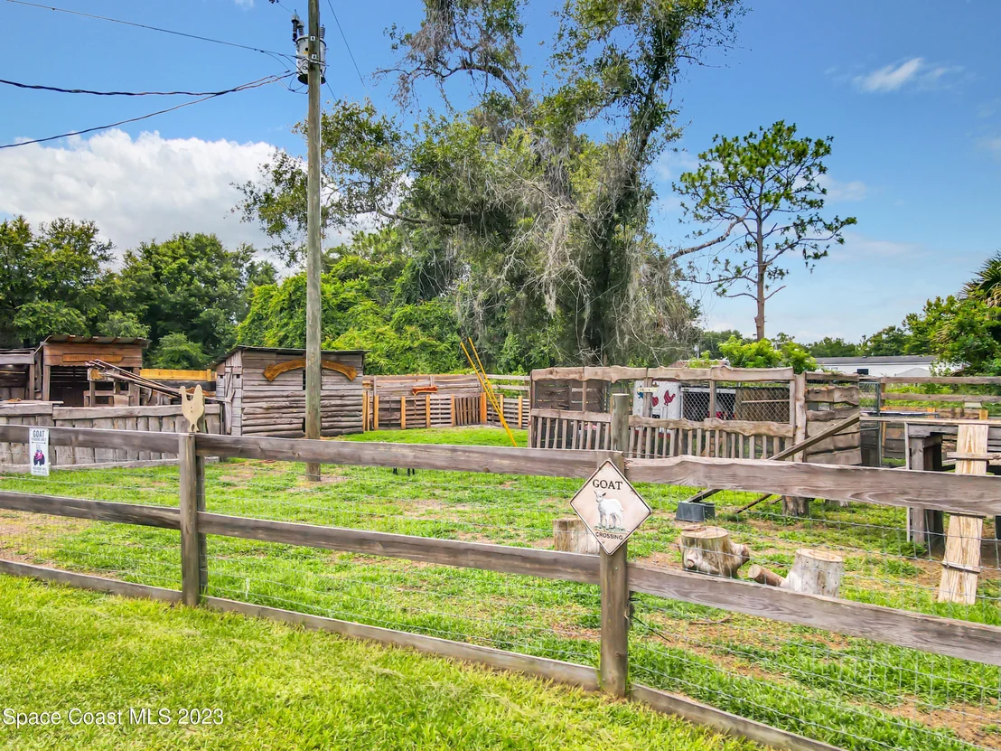 Photo of 9295 Concord Road
