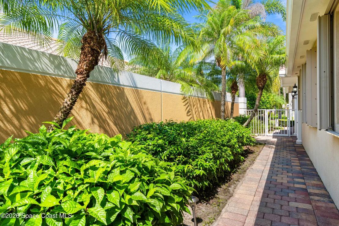 Photo of 3405 Hyperion Way SE