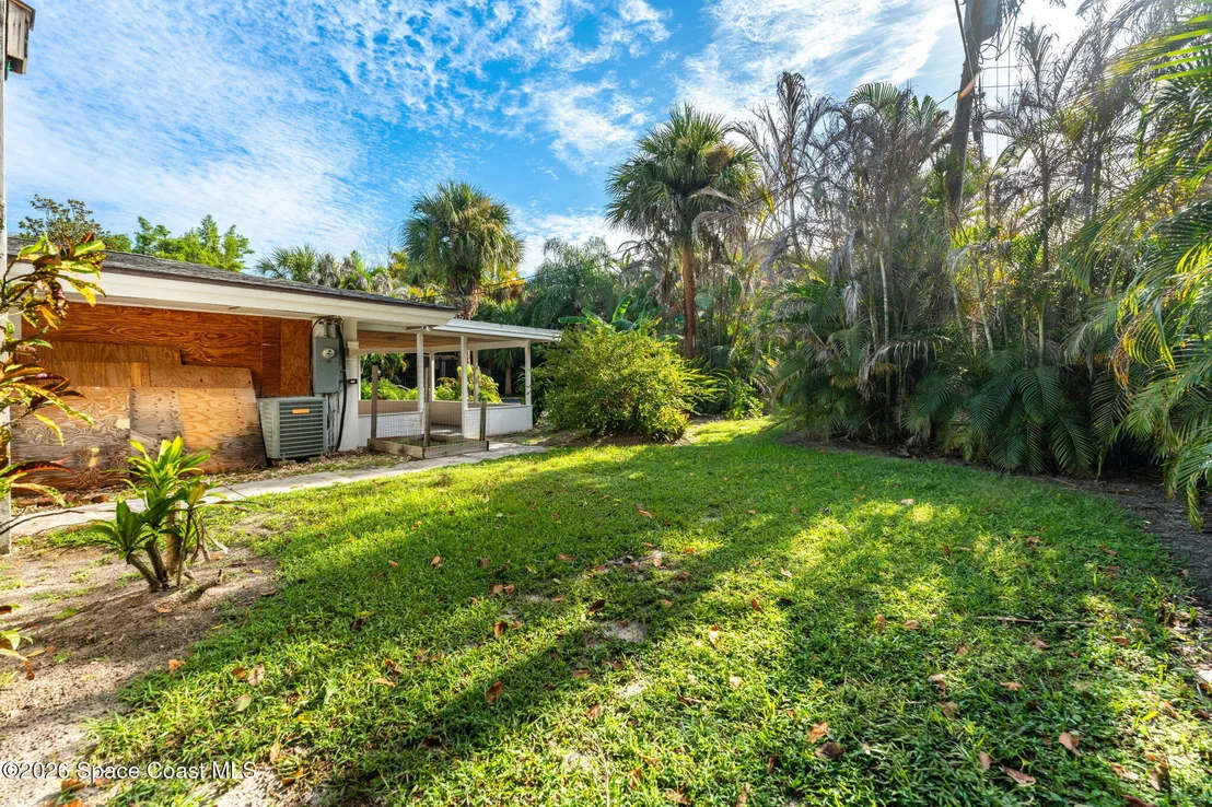 Photo of 317 Cocoa Avenue