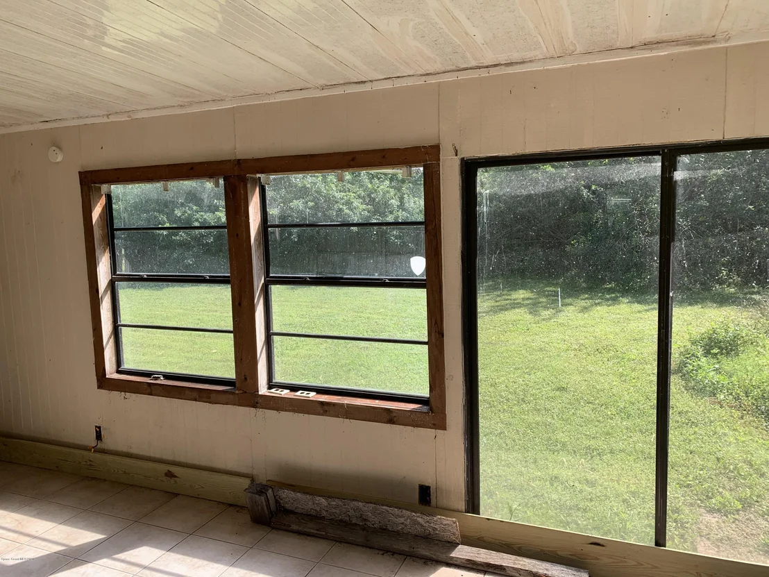 Photo of 517 Vivian Drive