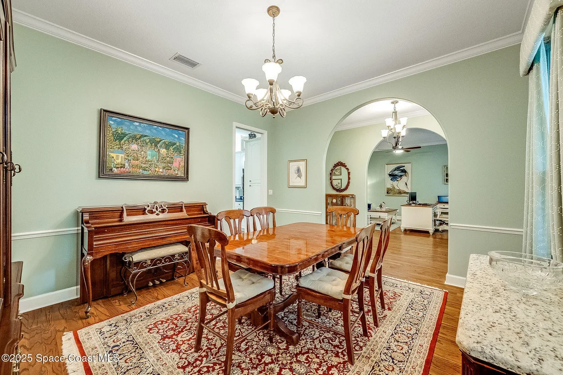 Photo of 4741 Canard Road
