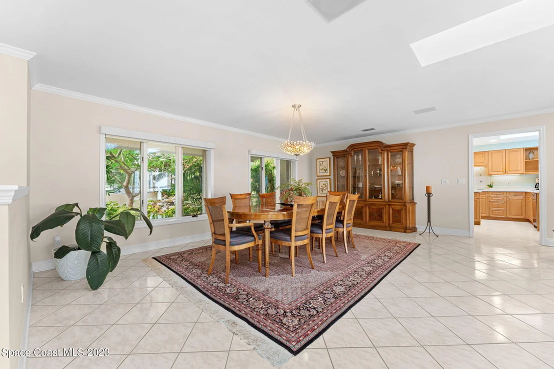 Photo of 751 Malibu Lane