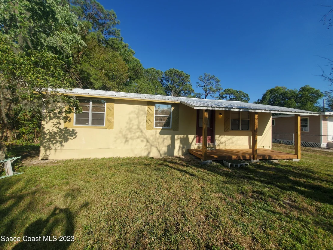 Photo of 312 Pine Avenue