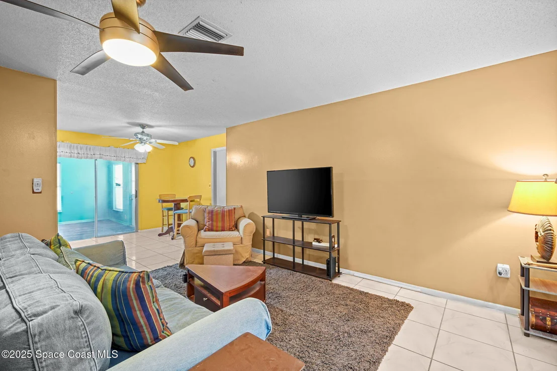 Photo of 1030 Cable Lane NE