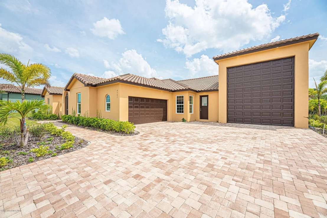 Photo of 4587 Preservation Circle