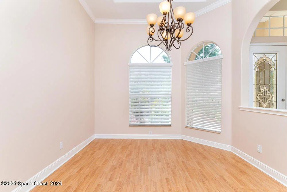Photo of 2131 Windbrook Drive SE