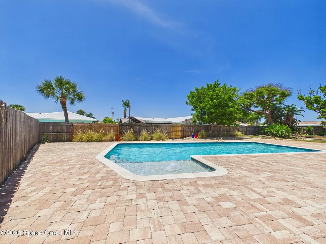 Photo of 645 Kingston Circle