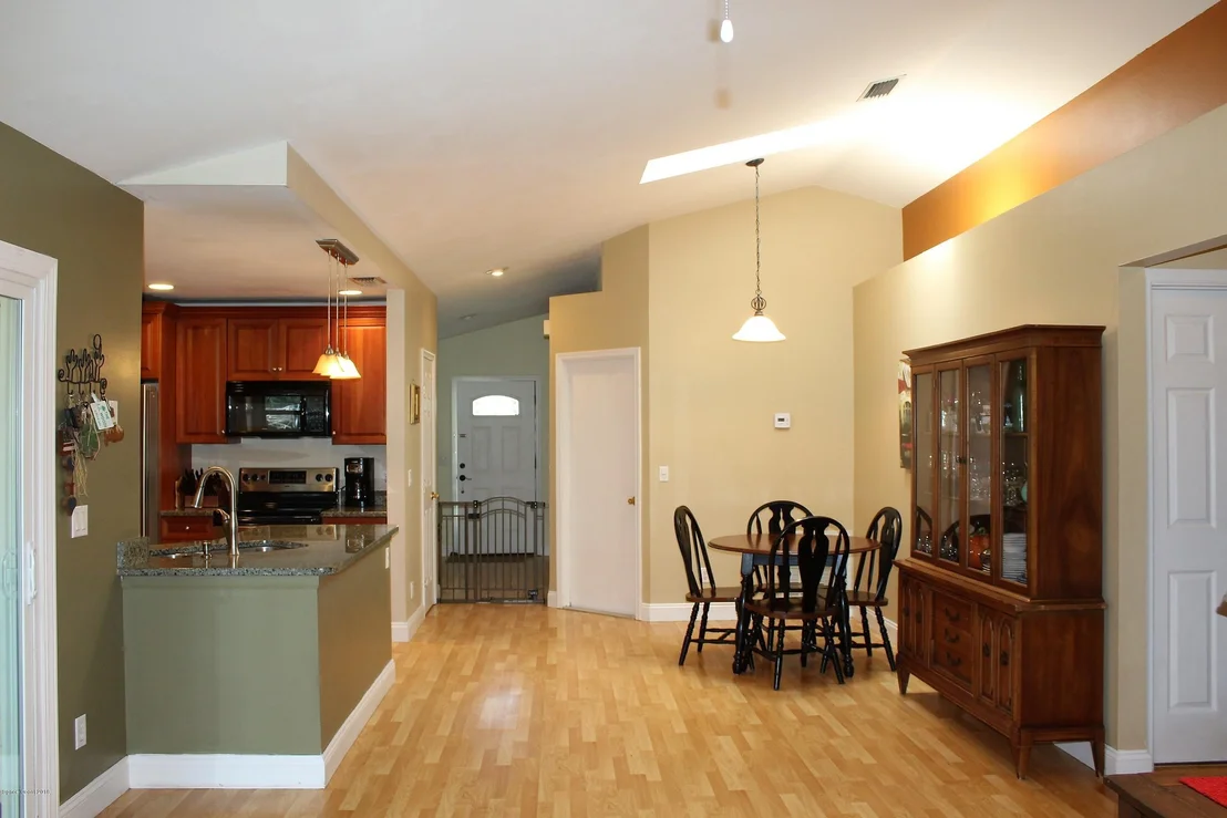 Photo of 5600 Friendly Street