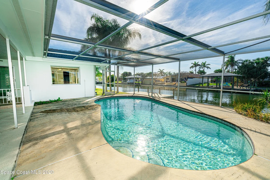 Photo of 452 Dorset Drive