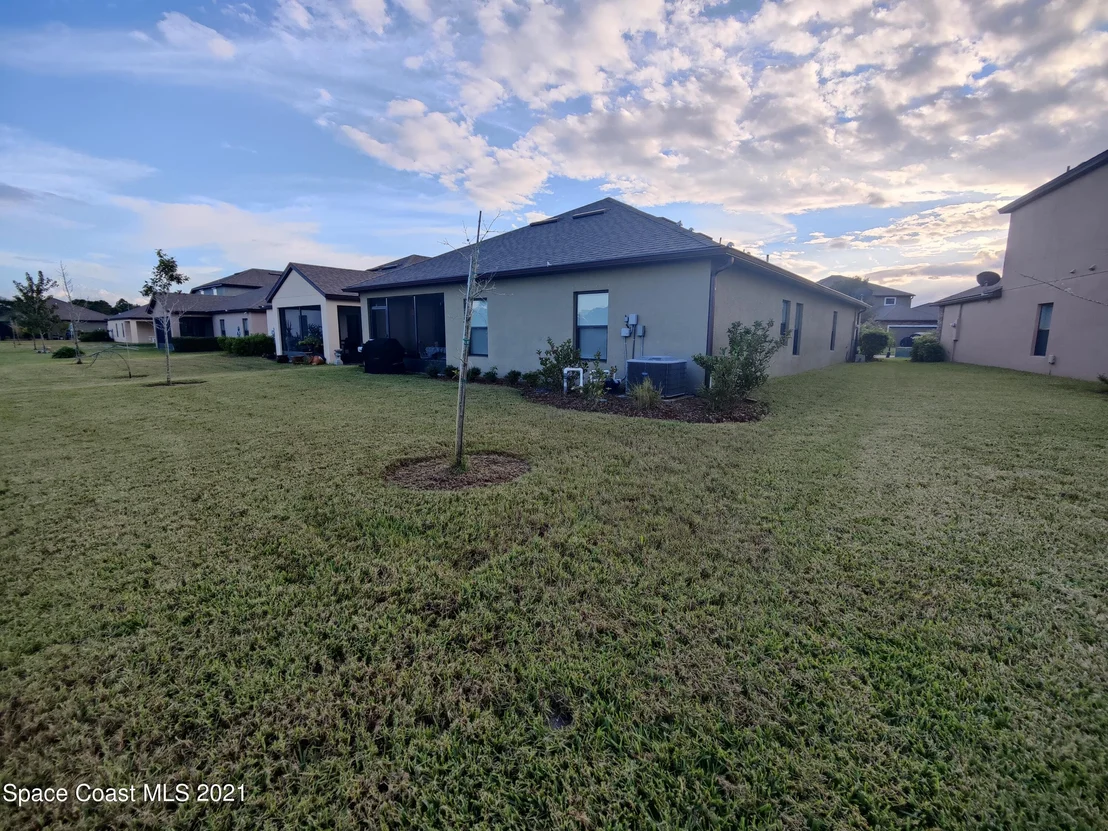 Photo of 571 Trymore Drive SE