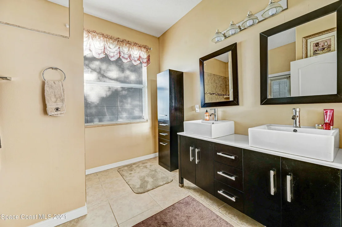 Photo of 4916 Worthington Circle