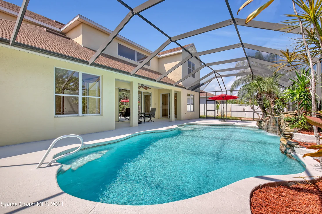 Photo of 3266 Peninsula Circle