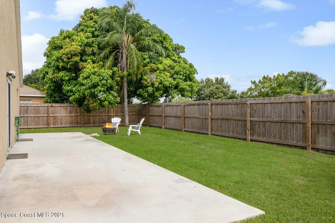 Photo of 1011 Sabal Grove Drive