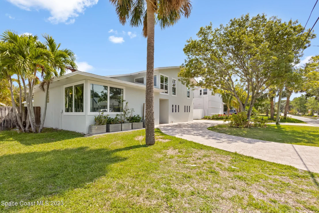 Photo of 538 Sunset Boulevard