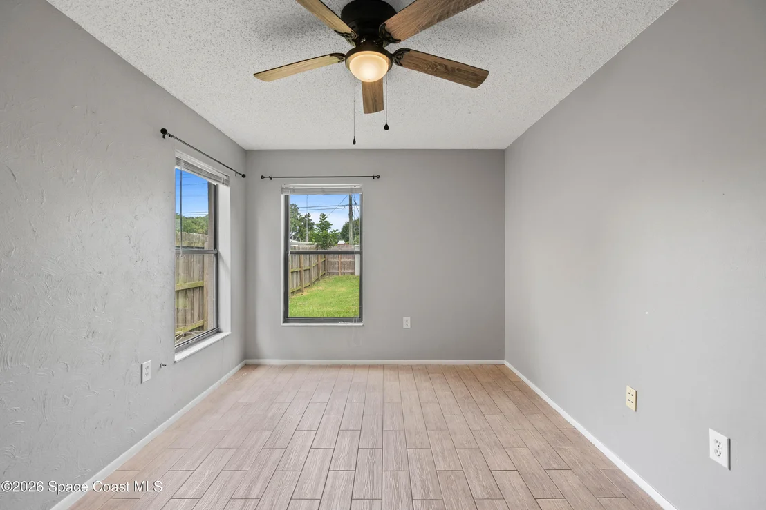 Photo of 1624 Clover Circle