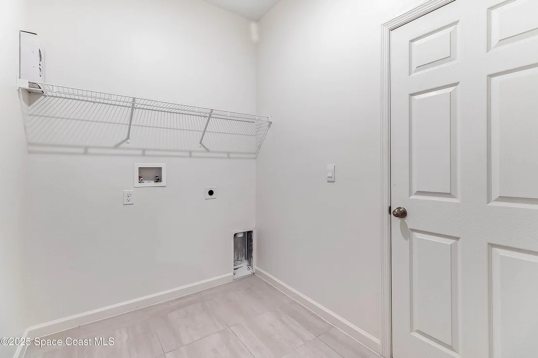 Photo of 7075 Serpentine Court