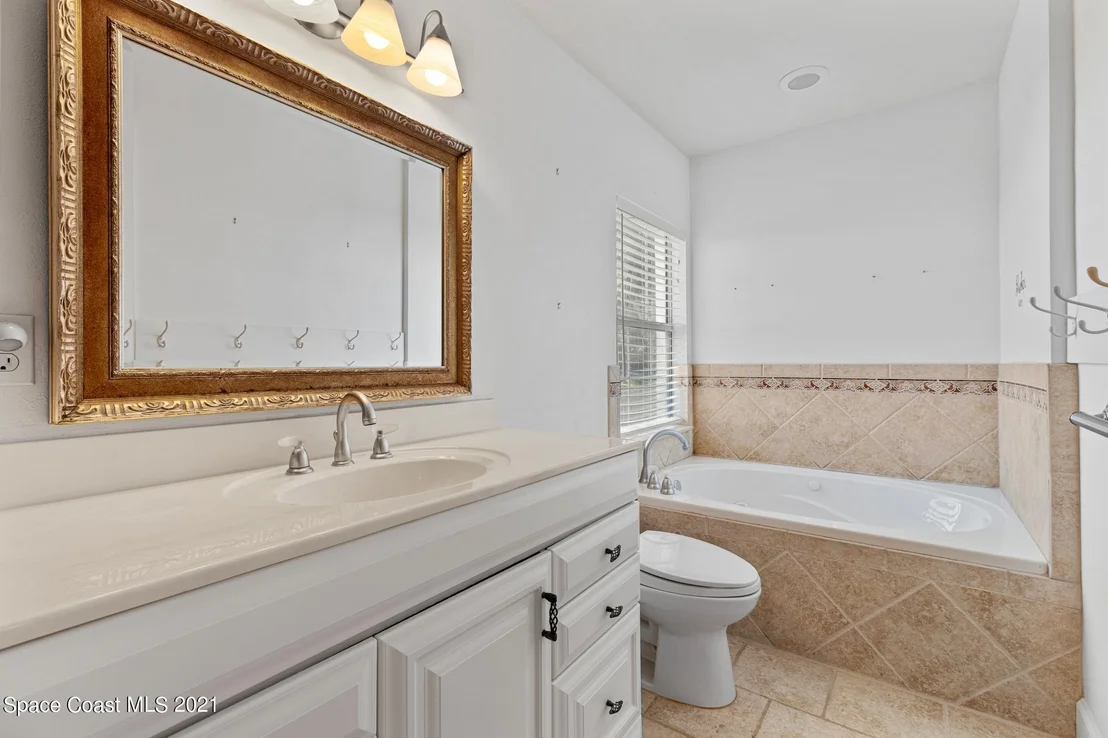Photo of 110 Oakledge Drive