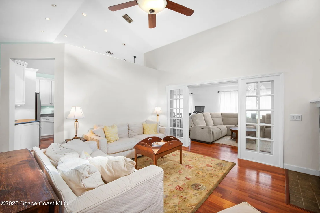 Photo of 432 Crystal Lake Drive