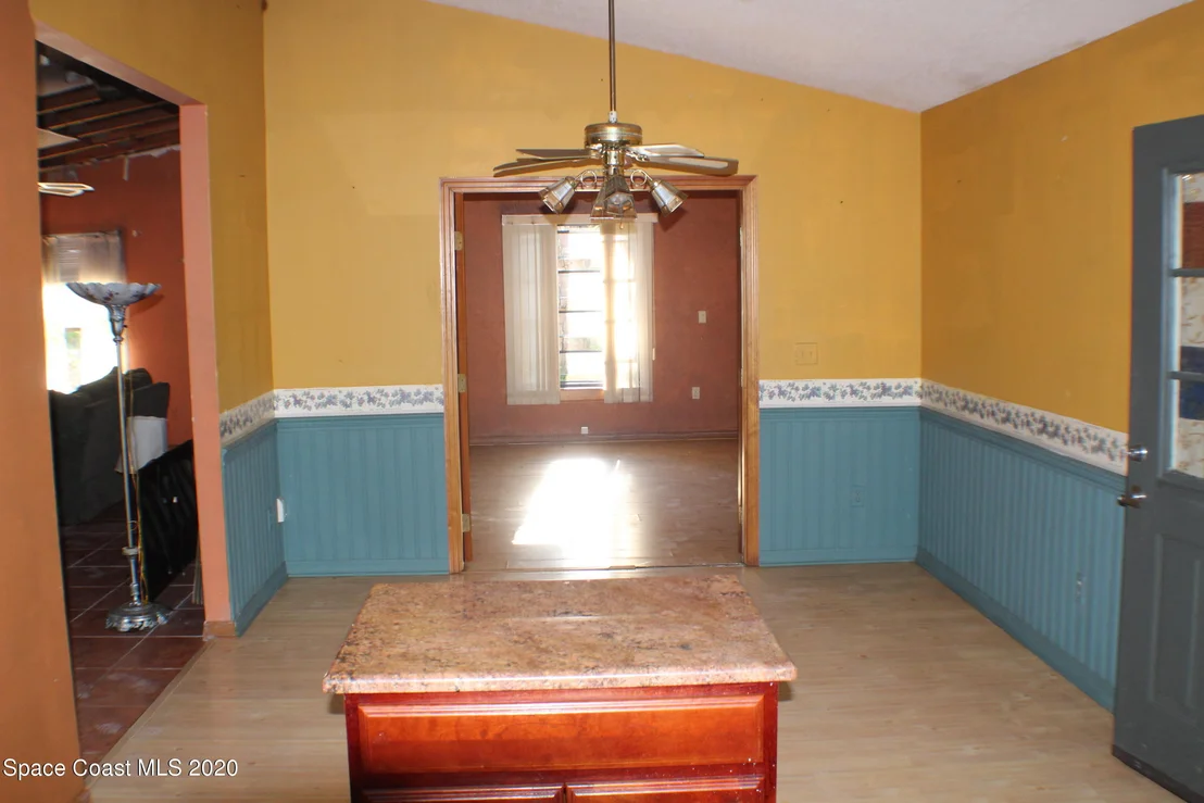 Photo of 150 Oakledge Drive