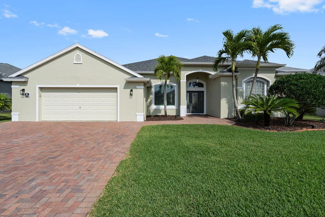 Photo of 4370 Chardonnay Drive
