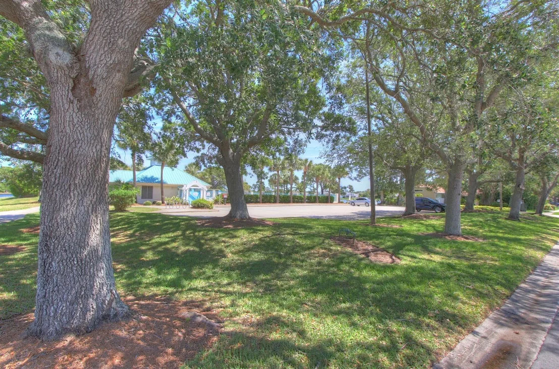 Photo of 1210 Starling Way