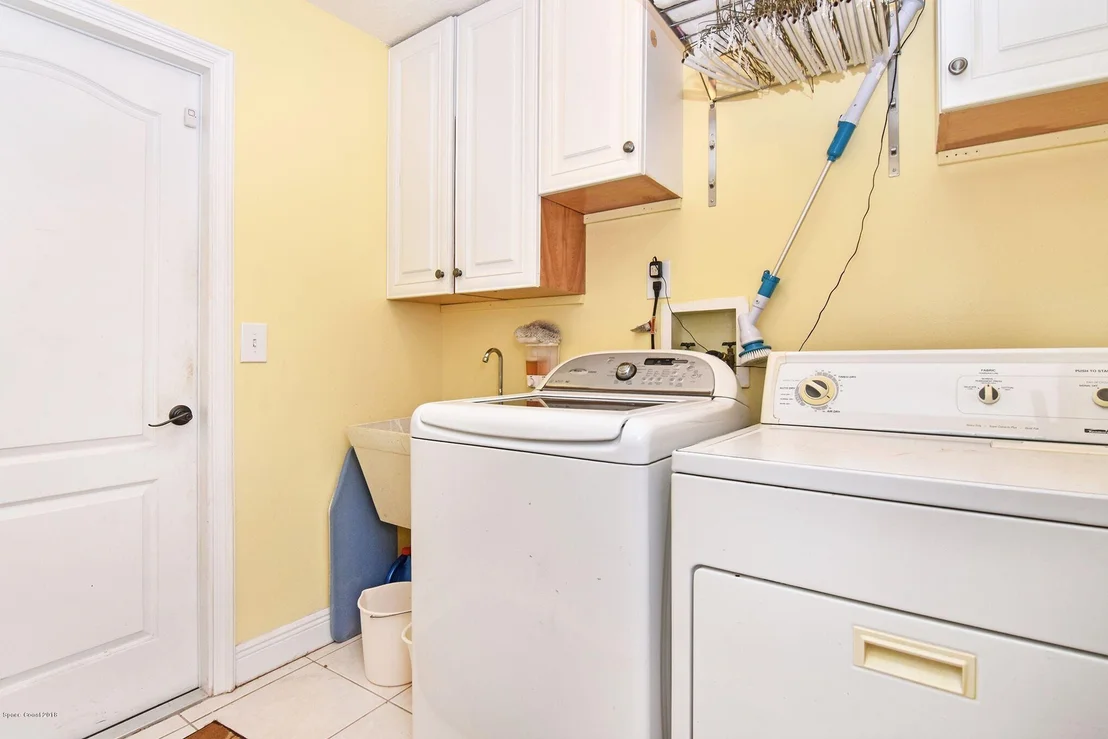 Photo of 7654 Sheridan Road