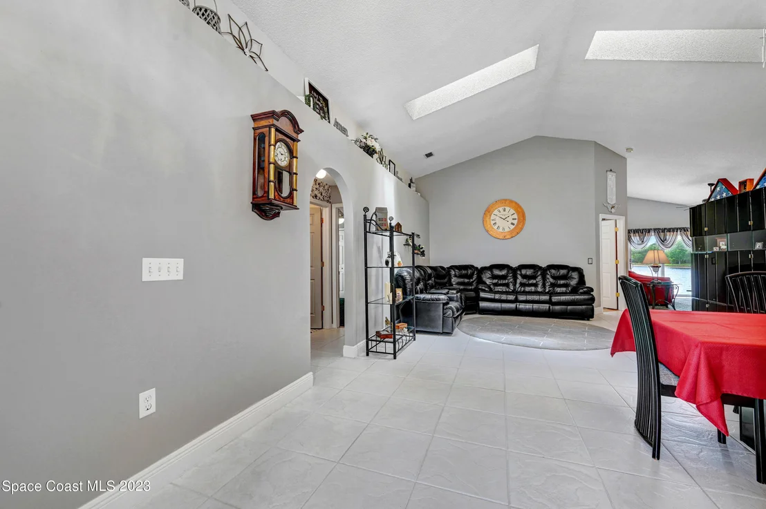Photo of 6830 Whitetail Court