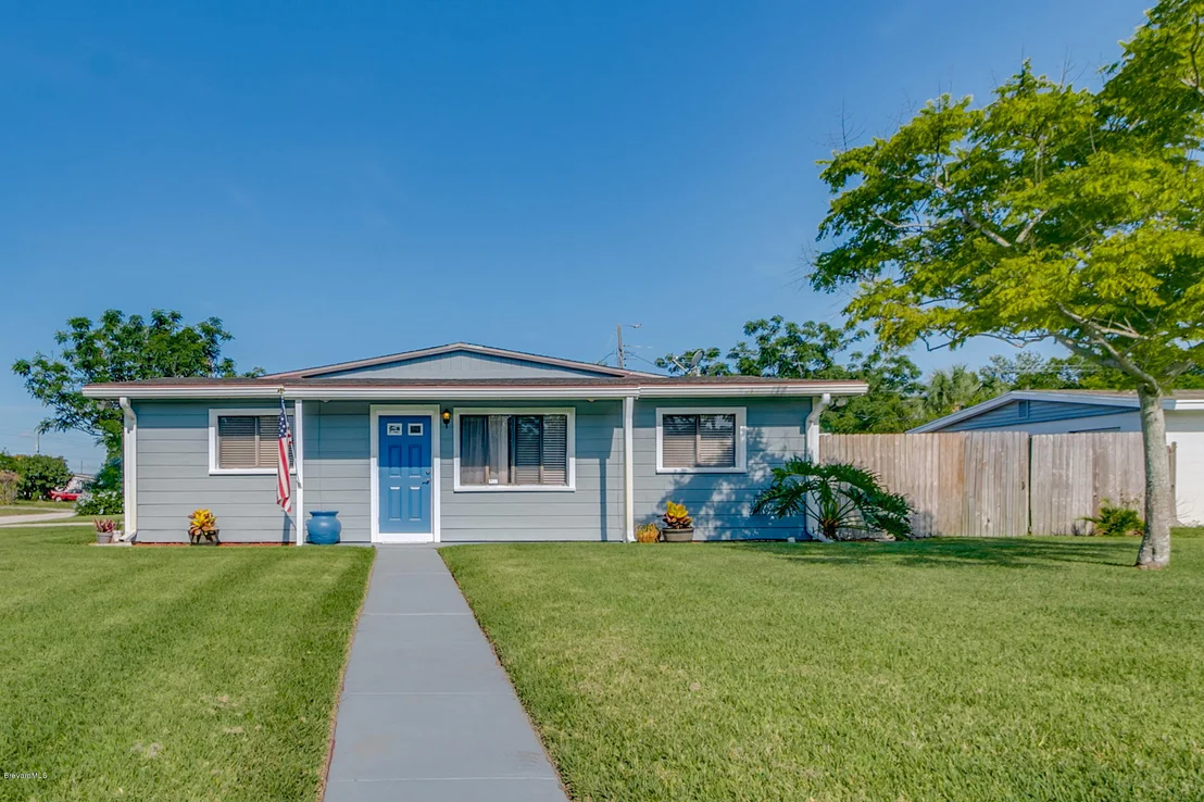 Photo of 1376 Lillian Lane